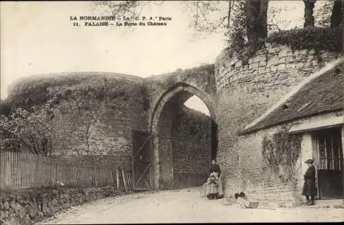 Ak Falaise Calvados, La Porte du Chateau