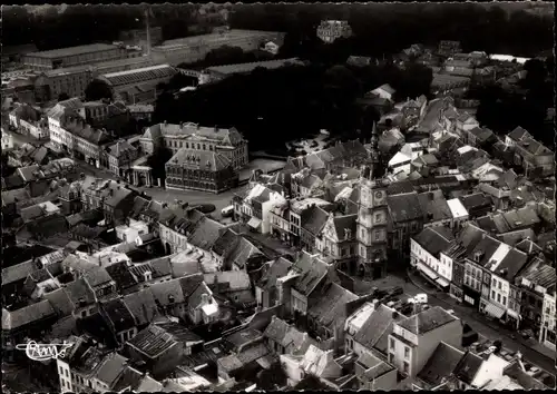 Ak Le Cateau Cambrésis Nord, Blick auf den Ort, Fliegeraufnahme