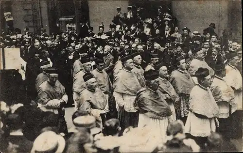 Ak London City, The Great Procession, Monsignori and Canons