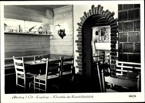 Ak Altenberg im Erzgebirge, Weinstube der Kräuterlikörfabrik, Innenansicht