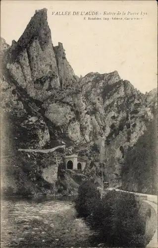 Ak Quillan Aude, Vallee de l'Aude, Entree de la Pierre Lys