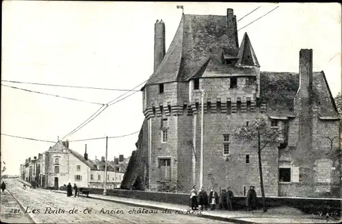 Ak Les Ponts de Cé Maine et Loire, Ancien chateau du roi Rene