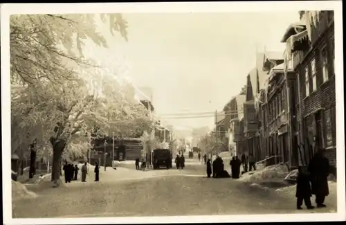 Foto Ak Oberhof im Thüringer Wald, Straßenpartie im Winter