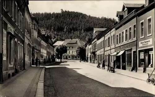 Ak Bad Gottleuba Berggießhübel in Sachsen, Ernst Thälmann Straße, Geschäfte