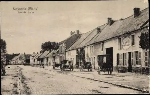 Ak Sissonne Aisne, Rue de Laon