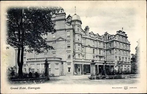 Ak Harrogate Yorkshire England, Grand Hotel