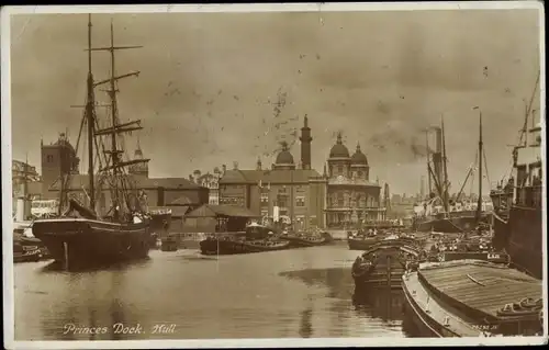 Ak Kingston upon Hull Yorkshire, Princes Dock