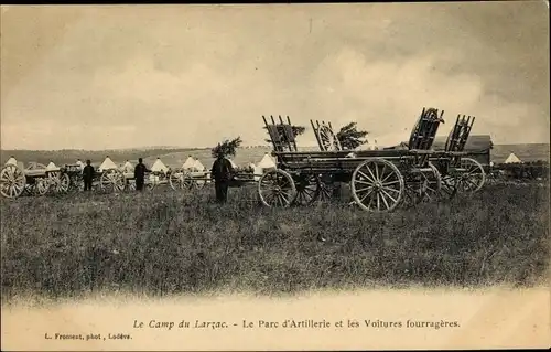 Ak Larzac Aveyron, Le Camp, Le Parc d'Artillerie et les Voitures fourrageres