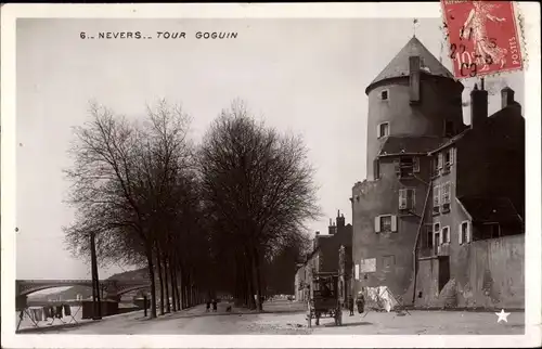 Ak Nevers Nièvre, Tour Goguin