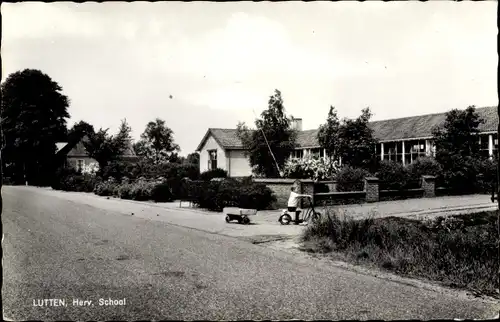 Ak Lutten Overijssel, Herv. School
