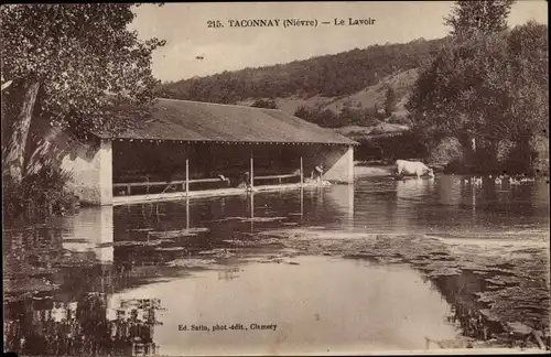 Ak Taconnay Nièvre, Le Lavoir