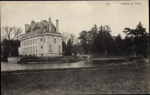 Ak Tracy Nièvre, Le Chateau