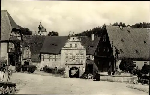 Ak Lauenstein Altenberg im Erzgebirge, Markt mit Schlosseingang, Heimatmuseum