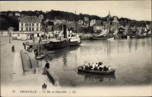 Ak Trouville Calvados, Le Bac de Deauville