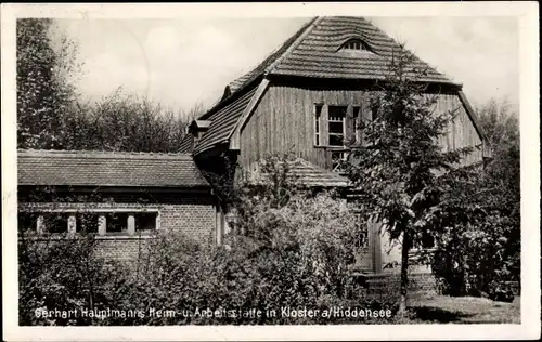 Ak Kloster Insel Hiddensee in der Ostsee, Gerhart Hauptmanns Heim und Arbeitsstätte