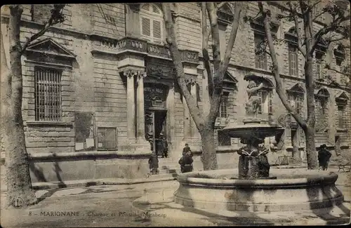 Ak Marignane Bouches du Rhône, Chateau et Fontaine Mirabeau