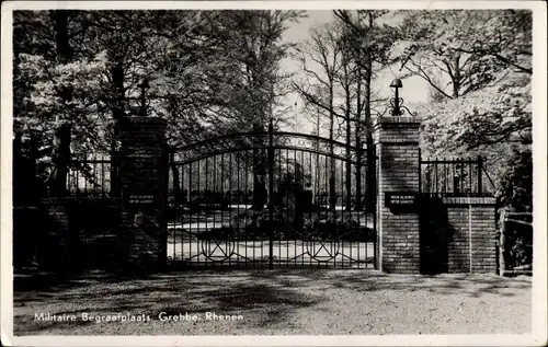 Ak Rhenen Utrecht, Grebbe Rhenen, Militaire Begraafplaats