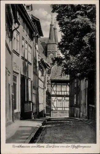 Ak Nordhausen am Harz, Dom von der Pfaffengasse