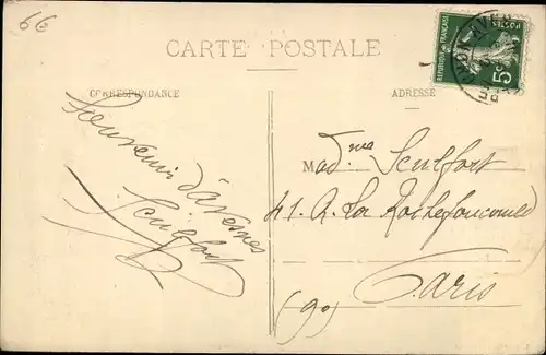 Ak Avesnes Nord, Place d'Armes, Hotel de Ville