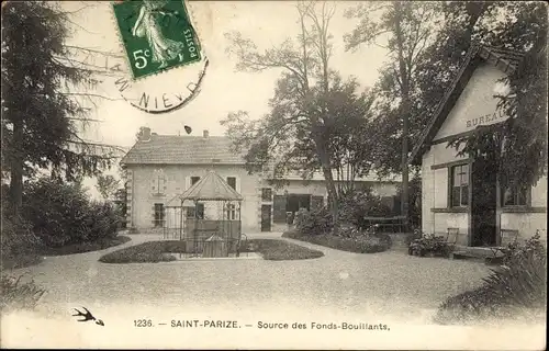 Ak Saint Parize Nièvre, Source des Fonds Bouillants