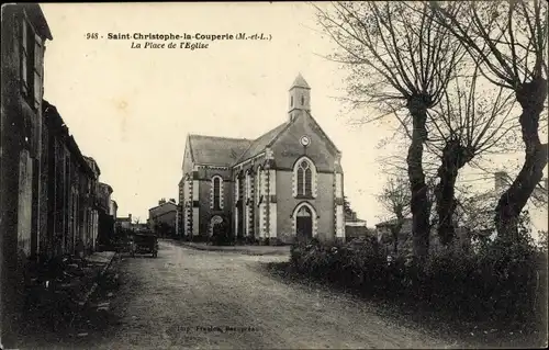 Ak Saint Christophe la Couperie Maine et Loire, La Place de l'Eglise