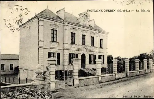 Ak Fontaine Guerin Maine et Loire, La Mairie