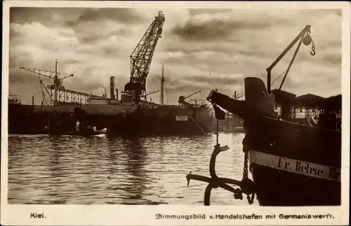 Ak Hansestadt Kiel, Stimmungsbild vom Handelshafen mit Germaniawerft