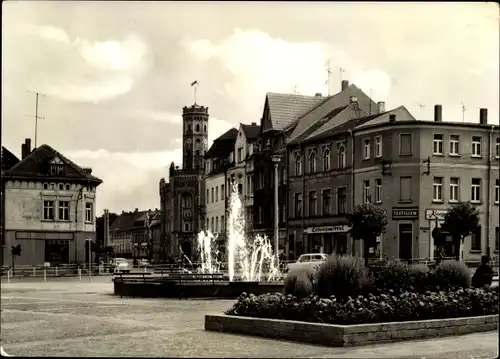 Ak Meuselwitz in Thüringen, Rathaus, Geschäfte, Brunnen