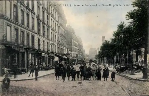 Paris XV Vaugirard, Boulevard de Grenelle