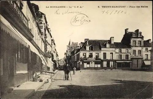 Ak Thury Harcourt Calvados, Place des Halles