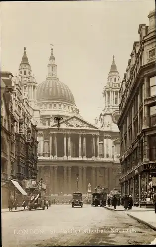 Ak London City England, St Pauls Cathedral, Street View