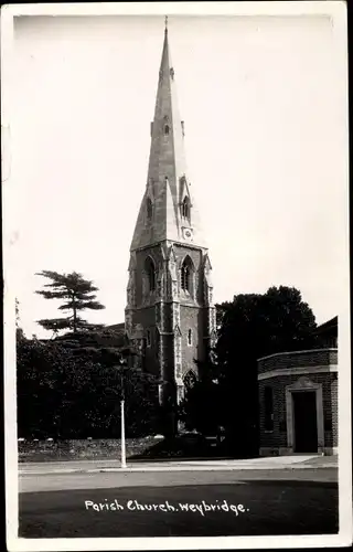 Ak Weybridge Surrey England, Parish Church