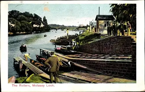 Ak Molesey Surrey England, Molesey Lock, The Rollers