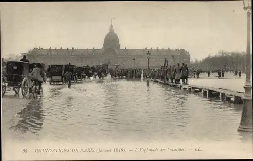 Ak Paris VII, L'Esplanade des Invalides, Inondations 1910