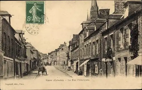 Ak Vassy Calvados, La Rue Principale