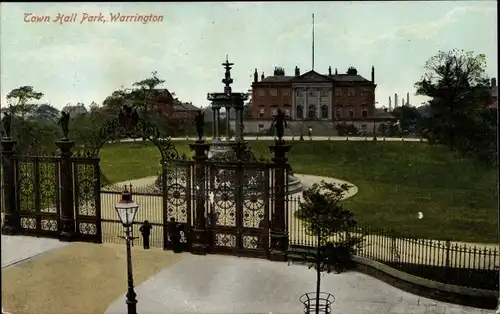 Ak Warrington North West England, Town Hall Park