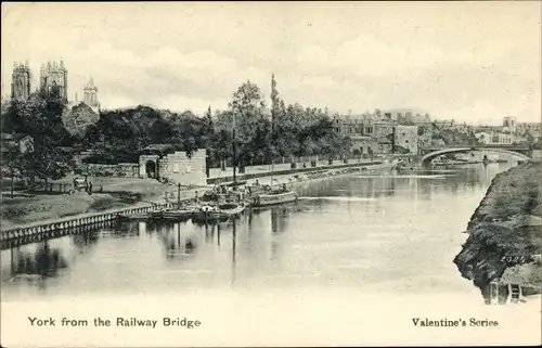 Ak York Yorkshire, General View from the Railway Bridge