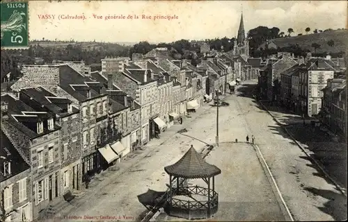Ak Vassy Calvados, Vue generale de la Rue principale