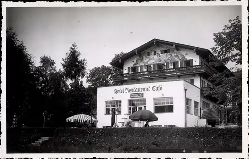 Foto Ak Bad Wiessee in Oberbayern, Hotel Cafe Restaurant, Gartenpartie