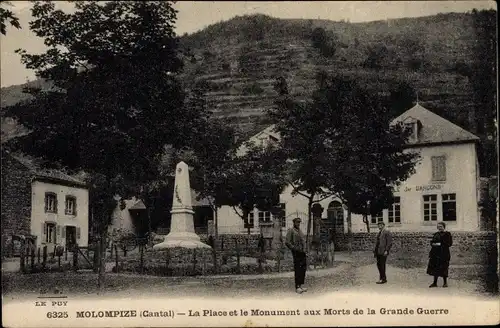 Ak Molompize Cantal, La Place et le Monument aux Morts de la Grande Guerre