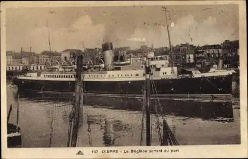 Ak Dieppe Seine Maritime, Le Brighton sortant du Port