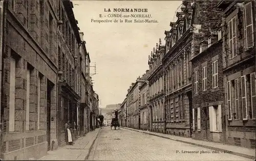Ak Condé sur Noireau Calvados, Perspective de la Rue Saint Martin