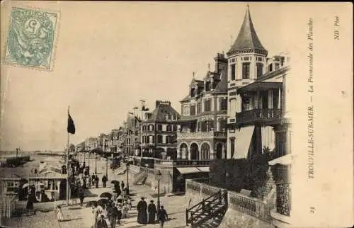 Ak Trouville sur Mer Calvados, La Promenade des Planches
