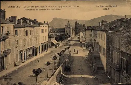 Ak Massiac Cantal, La Route Nationale Paris-Perpignan