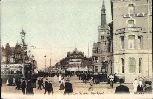 Ak Blackpool Lancashire England, The Square