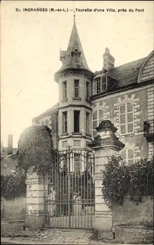 Ak Ingrandes Maine-et-Loire, Tourelle d'une Villa, pres du Pont