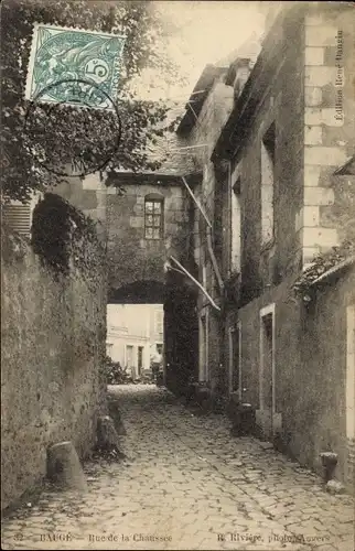 Ak Baugé Maine et Loire, Rue de la Chaussee