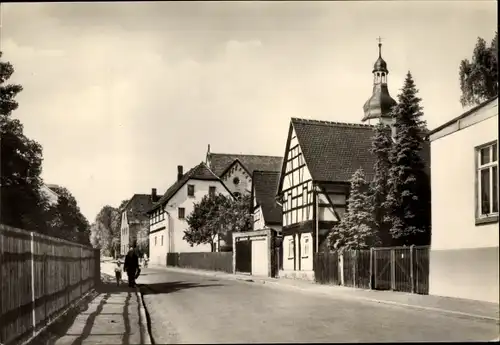 Ak Neukirchen bei Deutschenbora Reinsberg in Sachsen, Straßenpartie