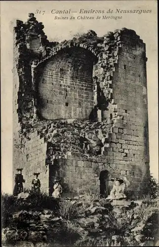 Ak Neussargues Cantal, Ruines du Chateau de Mercogne