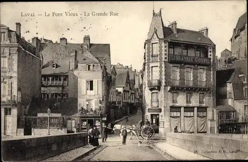 Ak Laval Mayenne, Le Pont Vieux, La Grande Rue